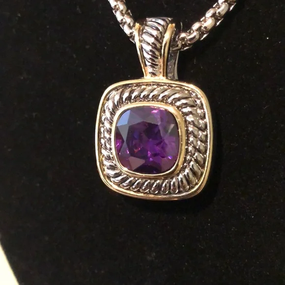 - Necklace and Chain - Picture 1 of 5